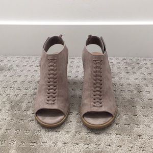 GAP Open-toe Booties, sz. 7, Taupe